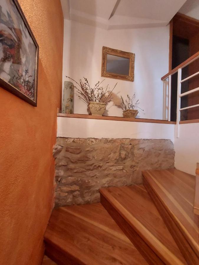Villa Vicina Milna  Esterno foto