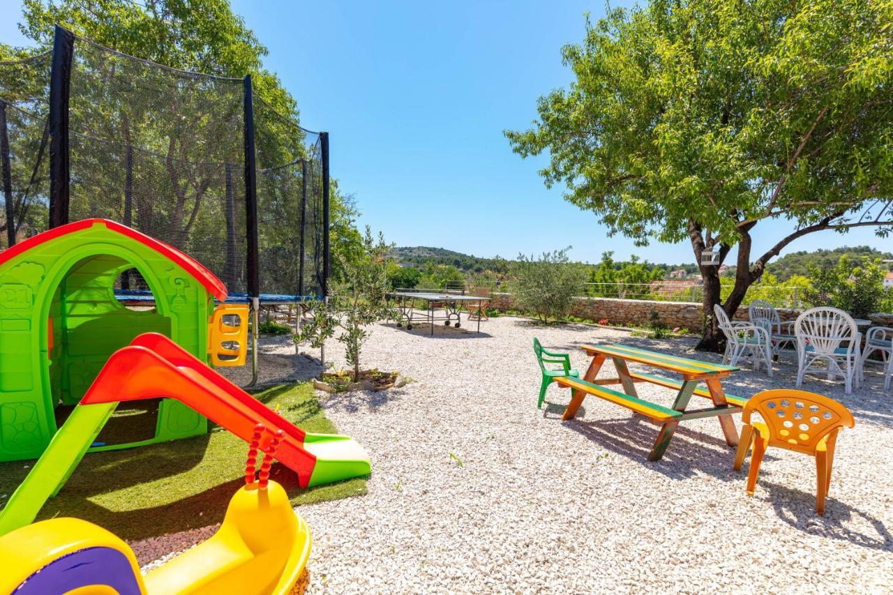 Villa Vicina Milna  Esterno foto