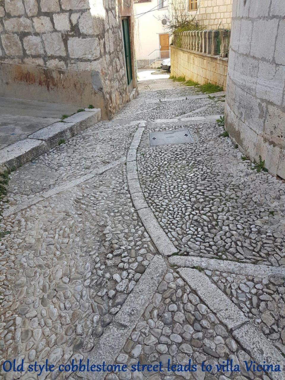 Villa Vicina Milna  Esterno foto