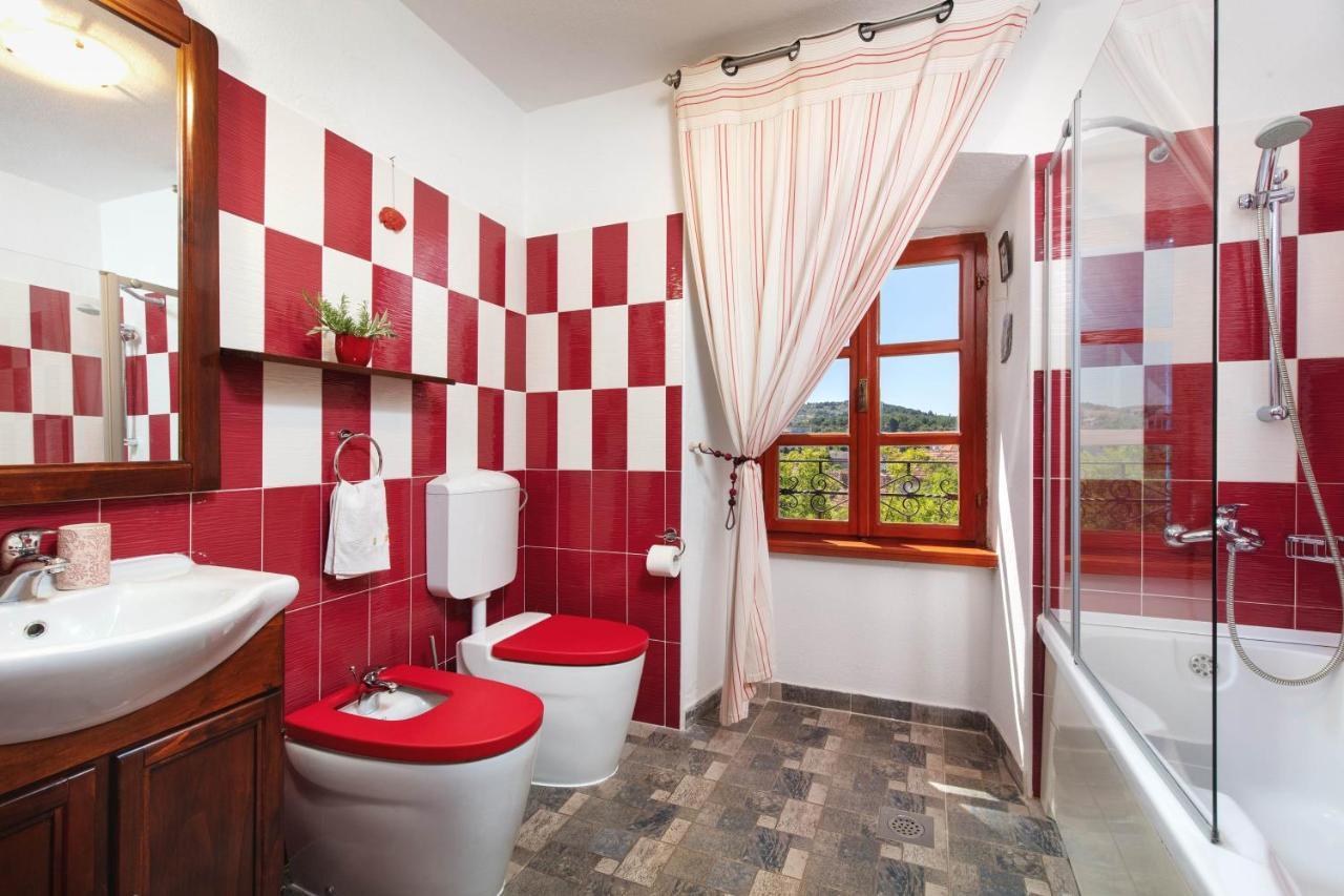 Villa Vicina Milna  Esterno foto