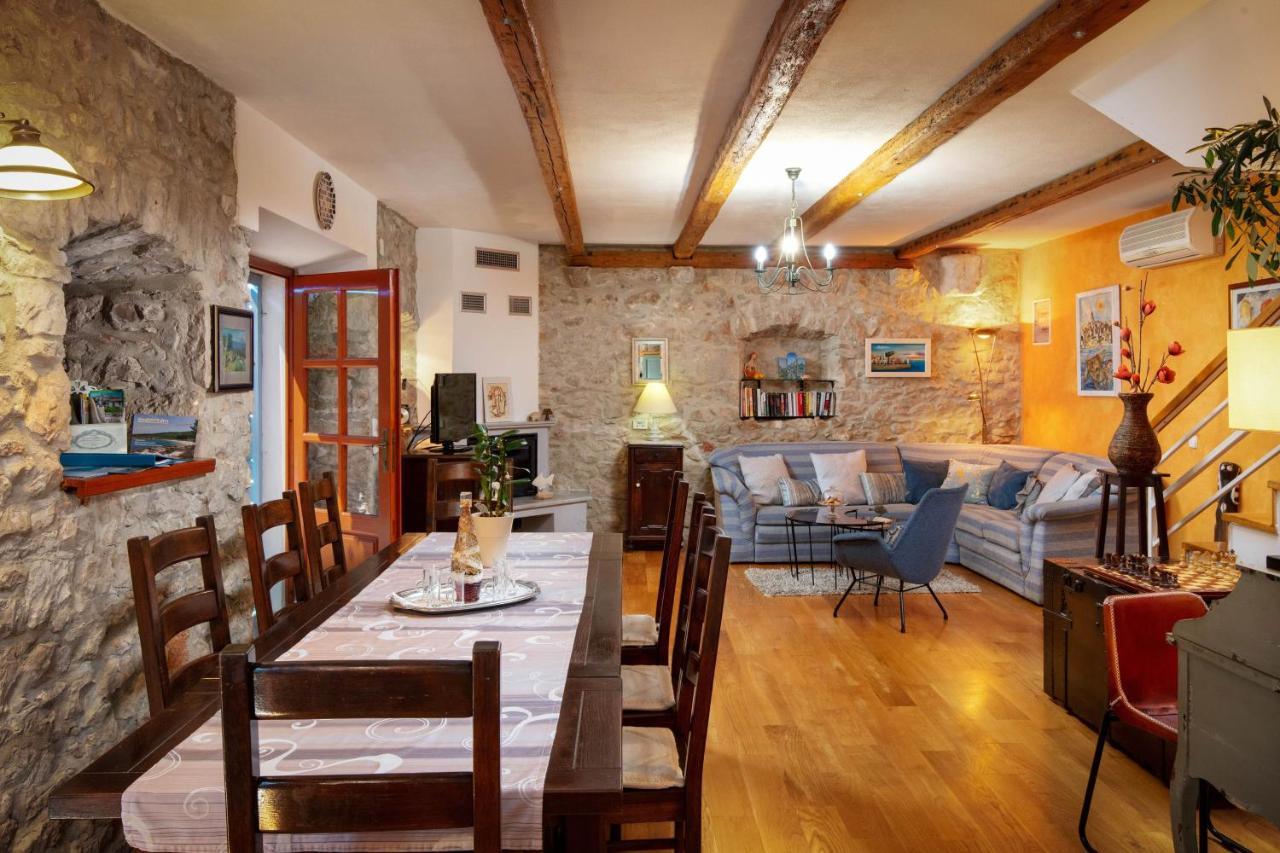 Villa Vicina Milna  Esterno foto