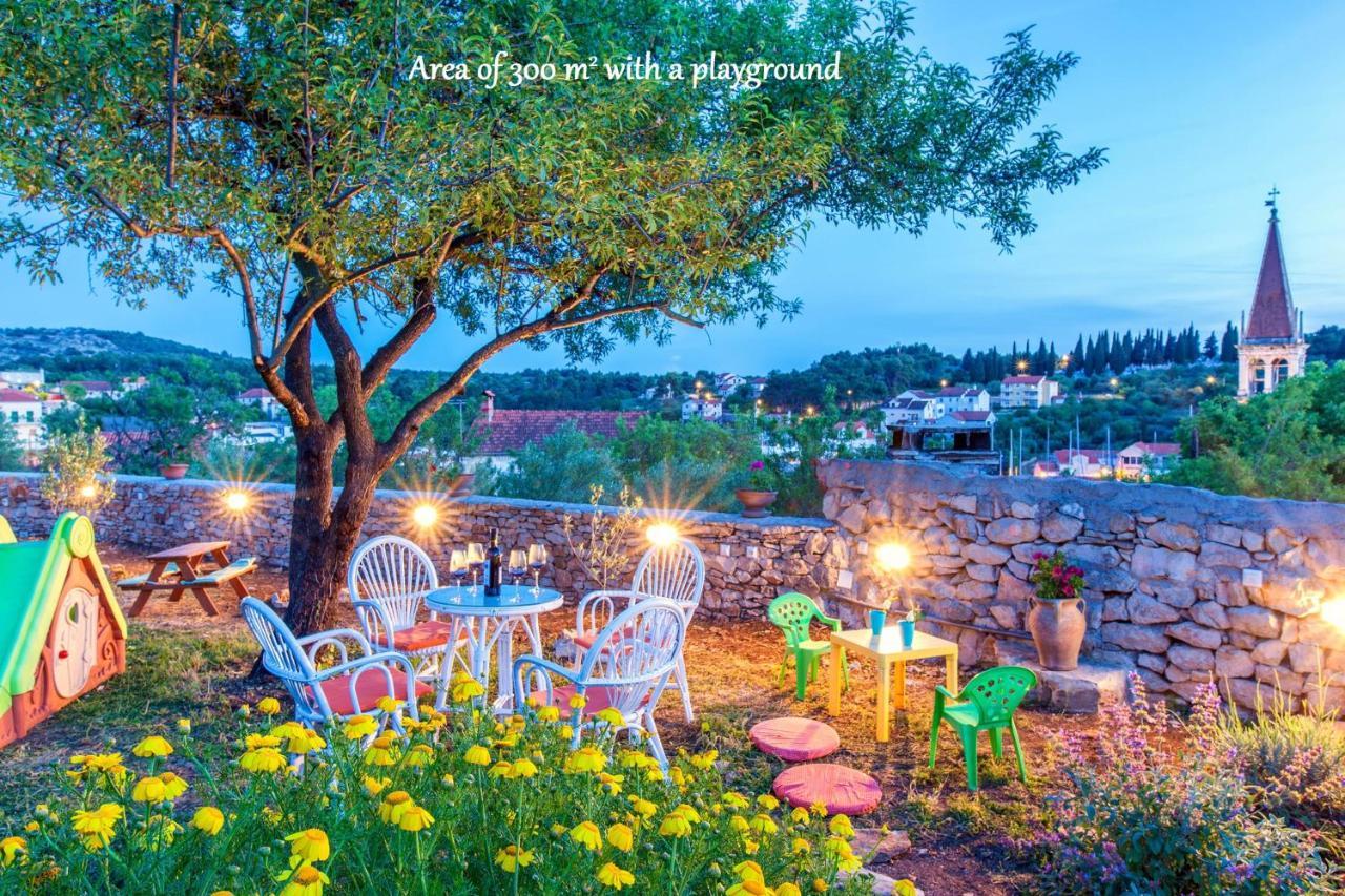 Villa Vicina Milna  Esterno foto