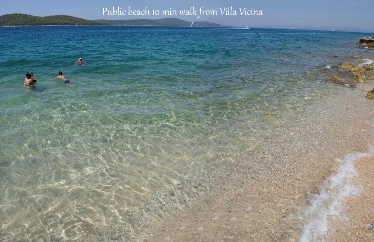 Villa Vicina Milna  Esterno foto