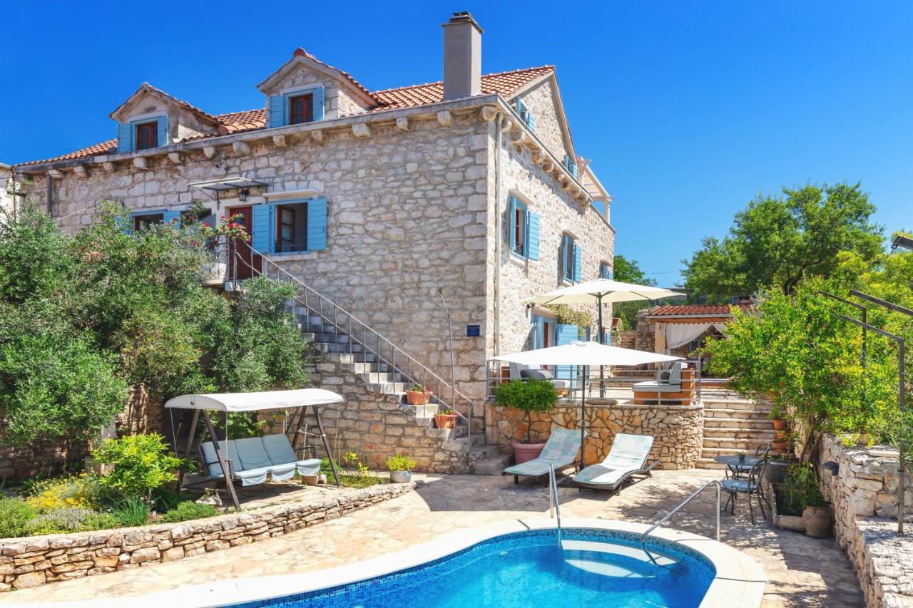 Villa Vicina Milna  Esterno foto